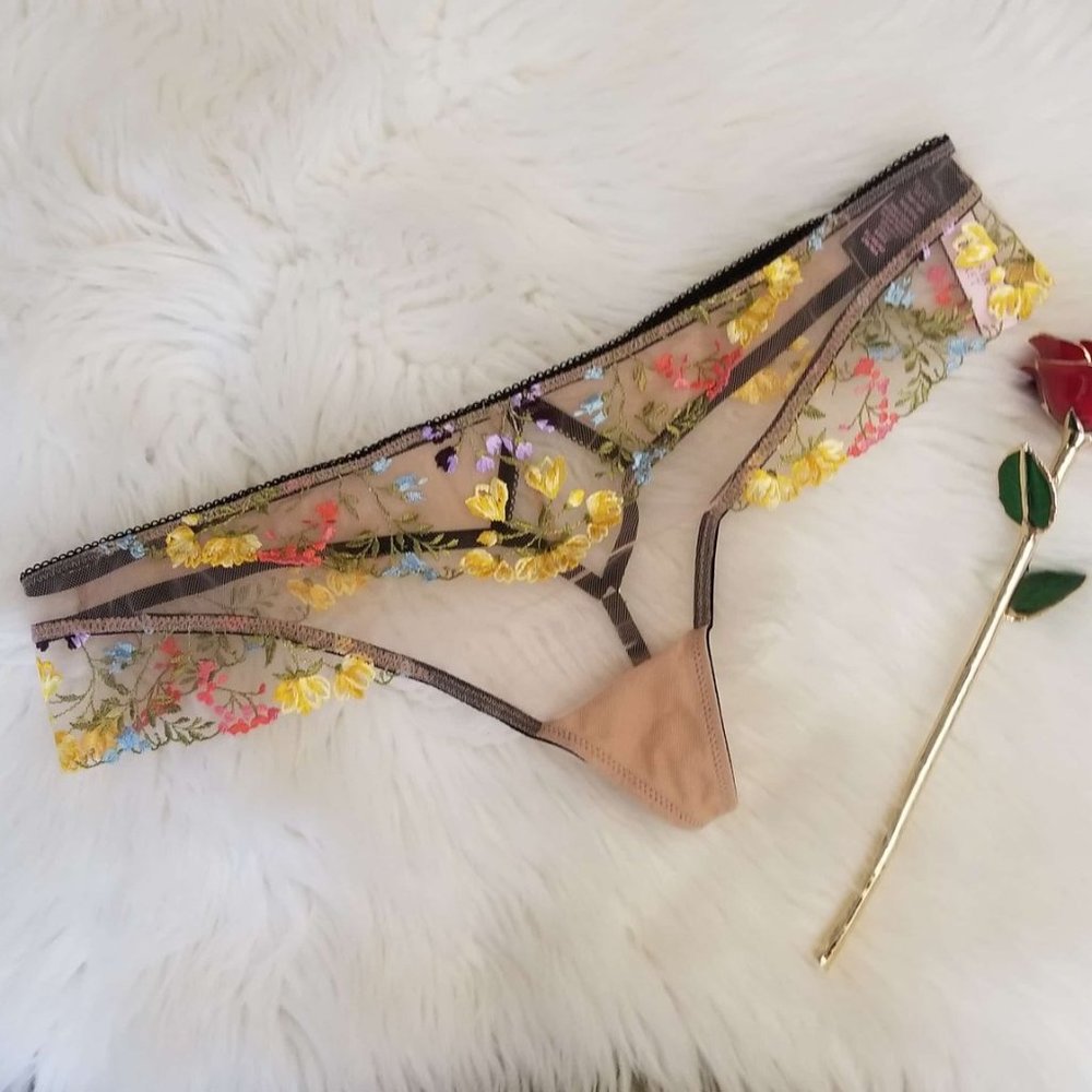 Victoria’s Secret Thong - XL